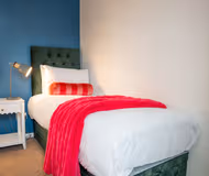 St Paul's Place With Garden And Parking