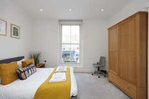 6A Broadway Market
