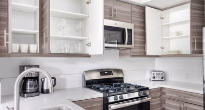 Wilshire Blvd Apartment