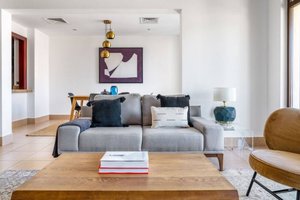 One Bedroom Apartment in Burj Daman