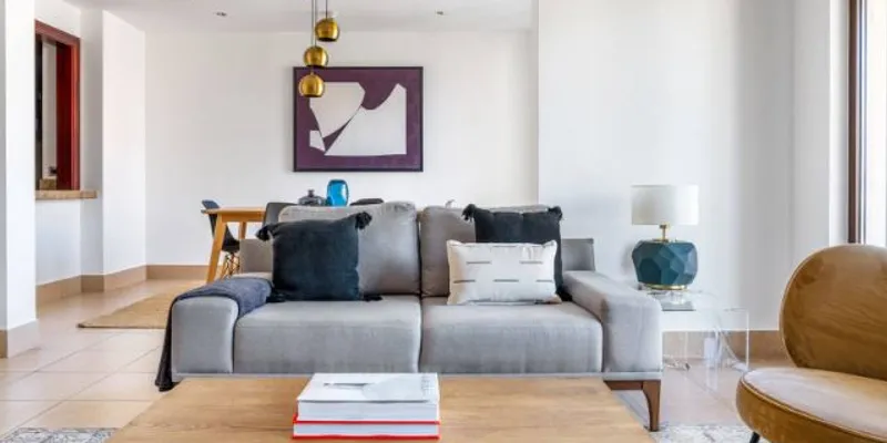 One Bedroom Apartment in Burj Daman
