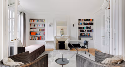 Lauriston Service Apartment