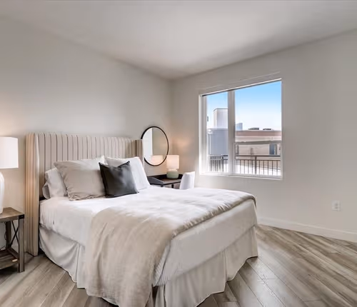 Ellinwood Ave Apartment