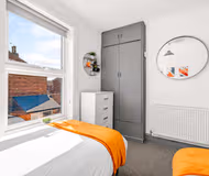 Spacious 2-bedroom townhouse in Lincoln!