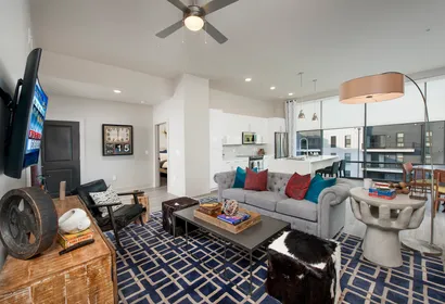 14th St Apartment