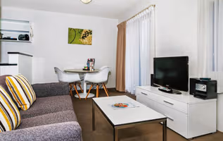 Hindley Street Serviced Apartment