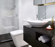 Victoria Terrace Street Serviced Apartment