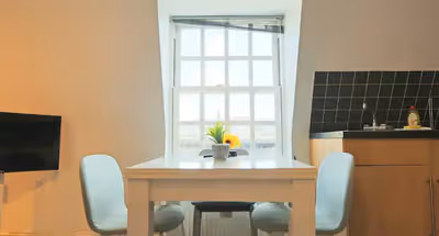 Long Stays 4 Bed 2 Bath Parking