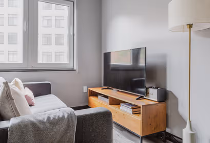 L St Northwest -2 Apartment