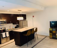 Griswold St Apartment