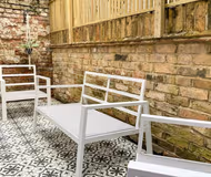 Cosy + Modern City Centre Oasis