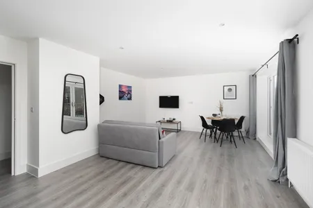 Vineyard Court