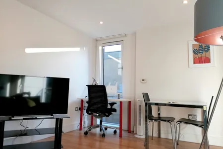 Canary Wharf Executive Apartment