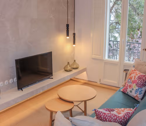 Reina Maria Serviced Apartment