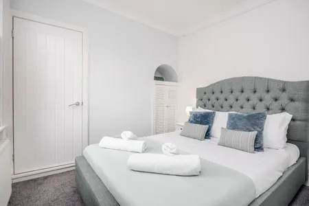 Windsor Castle 5 Bed Townhouse