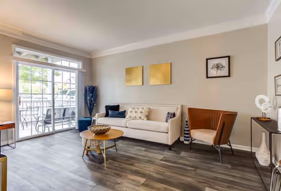 Saint Charles Lakeside Drive Apartment