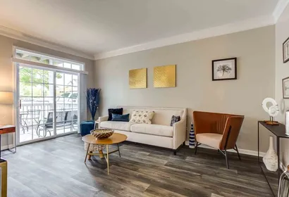 Saint Charles Lakeside Drive Apartment