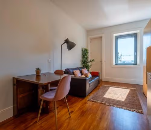 Oporto Service Apartment