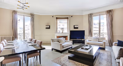 Chic apartment just steps from the Arc de Triomphe