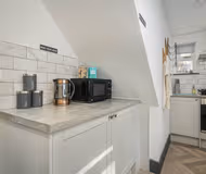 Stunning Cottage, Sleeps 7, Parking, Smart TV