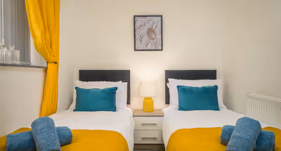 Stunning Cottage, Sleeps 7, Parking, Smart TV