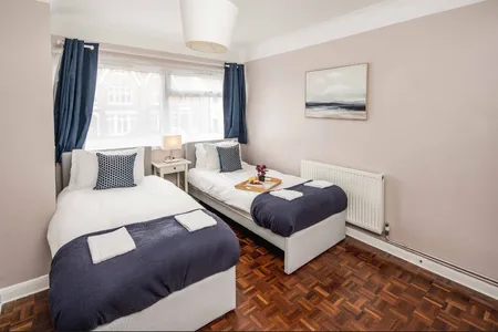 Le Chateau Apartment