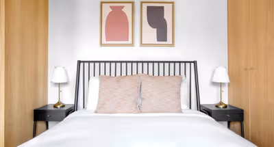 R. Artilharia service apartment