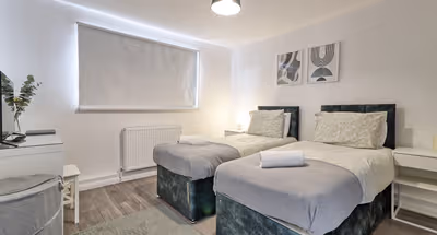 Basildon 3 bedroom house - Modern