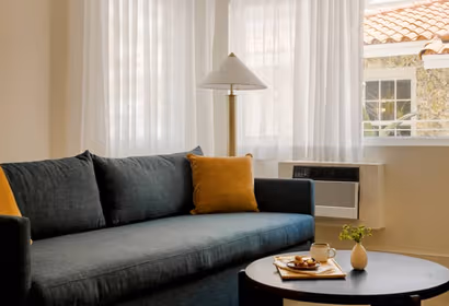 Washington Avenue Apartment
