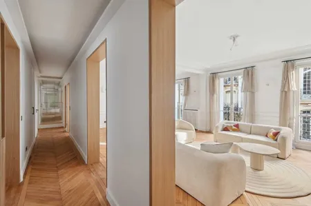 Tree-Lined Tranquility in the Heart of the 16th Arrondissement