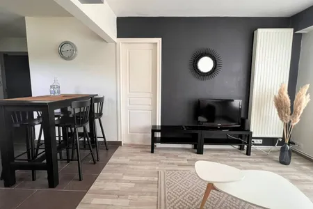 Roux Serviced Apartment