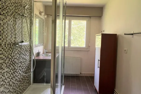 Roux Serviced Apartment