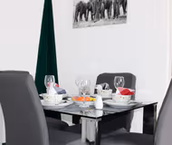 Juniper stylish 2 Bedroom Apartment