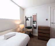Cosy 2 bed house in quiet suburb of Chester