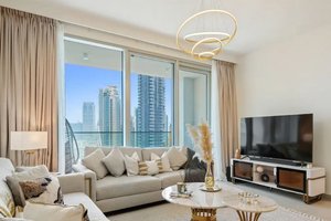 Three Bedroom Apartment near Downtown with Burj Khalifa View