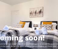 NEW! Spacious Flat, Ideal for Business, Sleeps 4!