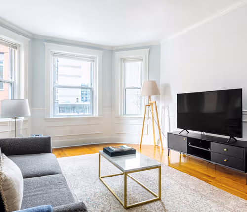 Worthington St Apartment