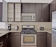 Great River Rd Apartment