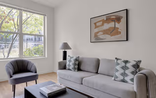 Great River Rd Apartment