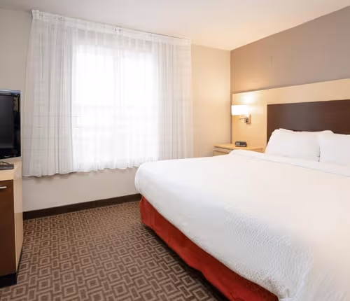 43rd Street NW Aparthotel