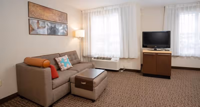 43rd Street NW Aparthotel