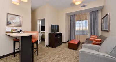 Commerce Drive NW Aparthotel