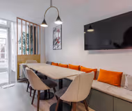 Odeon Retreat: Stylish Comfort in Paris