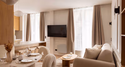 Beautifully Refurbished Apartment in the Heart of the Latin Quarter