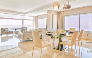 Serviced Apartment near Rue de la Feuille d'Érable Street