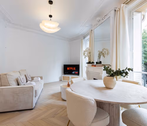 Urban Retreat in the Heart of Auteuil: Your Perfect Parisian Escape