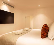 Completely refurbished& custom-built 2 living rooms, 6premium bedrooms, &terrace