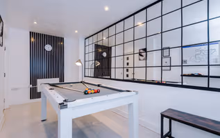 Sleeps 9, Games Room, Perfect For Groups, Driveway