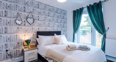 Sleeps 9, Games Room, Perfect For Groups, Driveway