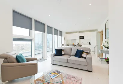 Modern spacious 2 bed in Grand Canal